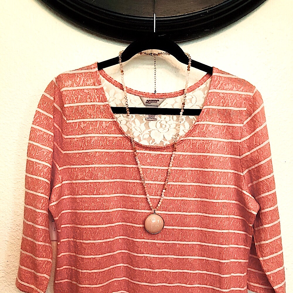 XXL CORAL LACY TOP TEE SHIRT BLOUSE LIGHTWEIGHT ARIZONA JEANS CO  RUNS LIKE A XL